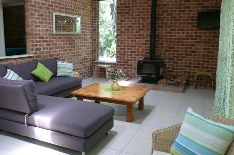 SPLASH - Sunshine Coast Guide 1