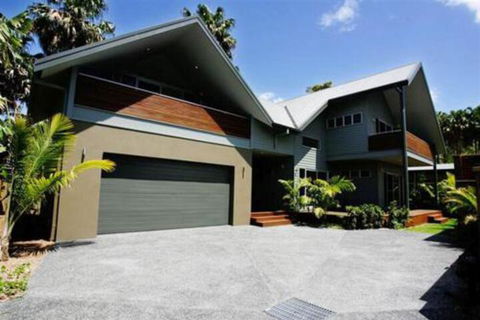 Amore - Sunshine Coast Guide 3