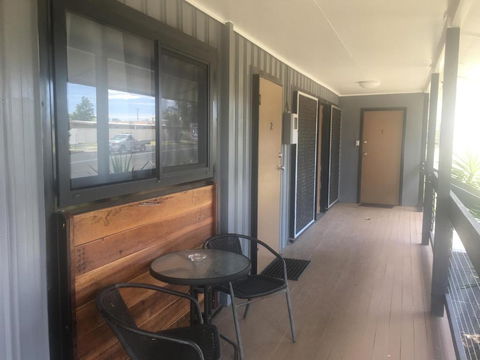 Amble Inn - Sunshine Coast Guide 2