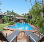 Diggers Beach Surf House - Sunshine Coast Guide