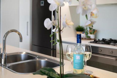 Amazing River View 3 Bedroom Apartment Brisbane CBD Netflix Fast Wifi Carpark - Sunshine Coast Guide 4