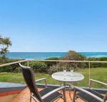 Absolute Beachfront at Hastings - Sunshine Coast Guide
