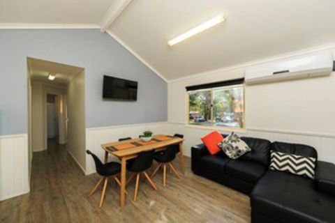 Reflections Holiday Parks Copeton Waters - Sunshine Coast Guide 0