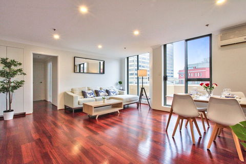 Apartment Hyde Park George - Sunshine Coast Guide 5