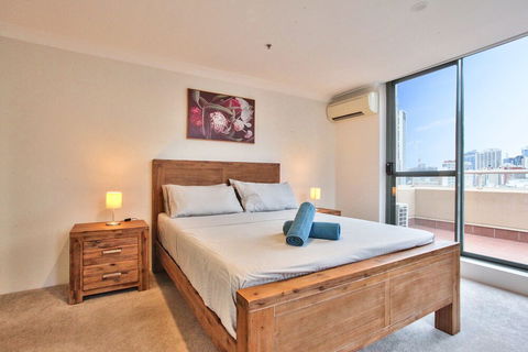 Apartment Hyde Park George - Sunshine Coast Guide 3