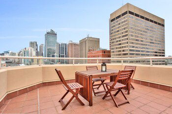 Apartment Hyde Park George - Sunshine Coast Guide 1