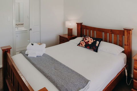 Farmers Quarters - Sunshine Coast Guide 3