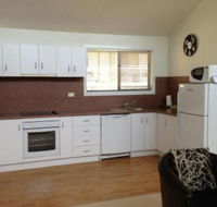 Glengarriff Townhouse 3 - Sunshine Coast Guide