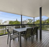 Sundance Pet Friendly Beach House in Peregian 59 Lorikeet Drive - Sunshine Coast Guide