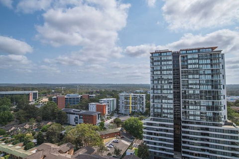 17th Level 1bed1bath APT Macquaire Park+wifi+view - Sunshine Coast Guide 1