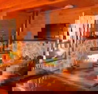 Alpine Stag Lodge House - Sunshine Coast Guide