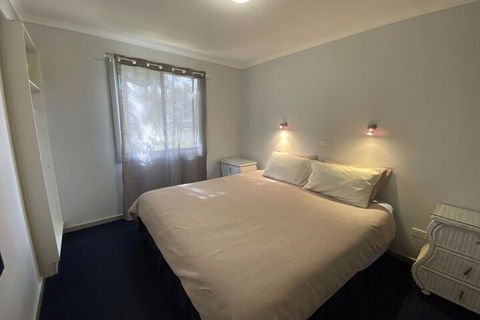 Elliston Caravan Park - Sunshine Coast Guide 2