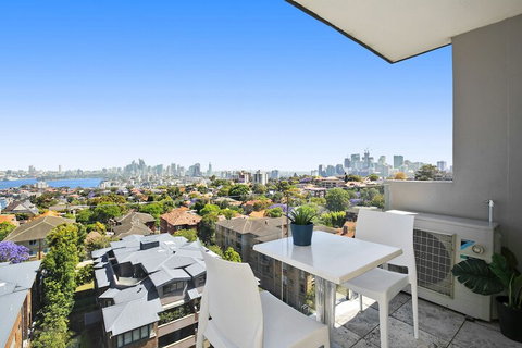 The Apartment Service HARST - Sunshine Coast Guide 6