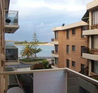 Pacific Court 8 - Sunshine Coast Guide