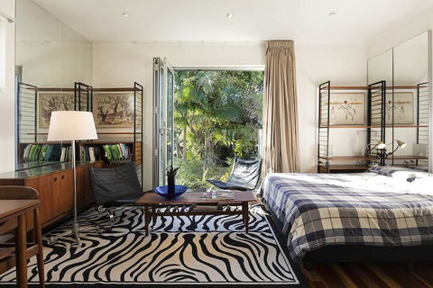 Bondi Retro Designer - Sunshine Coast Guide 2