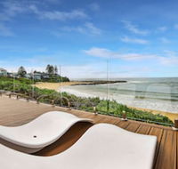 JoeAnne at Blue Bay Absolute Beachfront - Sunshine Coast Guide