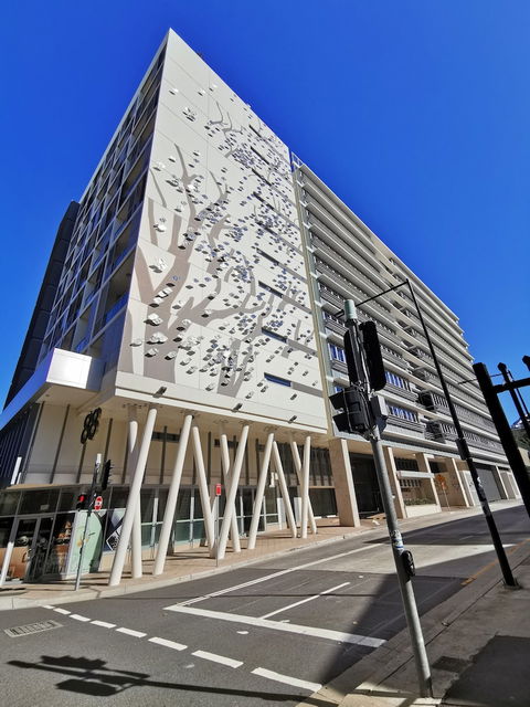 S1 Apartments Chatswood - Sunshine Coast Guide 0