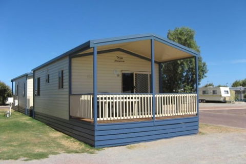 ARNO BAY CARAVAN PARK - Sunshine Coast Guide 5