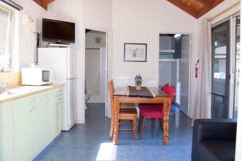 Gardens Caravan Park - Sunshine Coast Guide 1