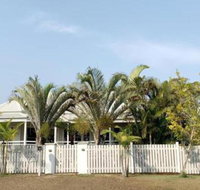Tallulah Retreat Valla Beach - Sunshine Coast Guide