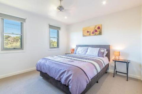 29 Birch Crescent Cowes - Sunshine Coast Guide 7