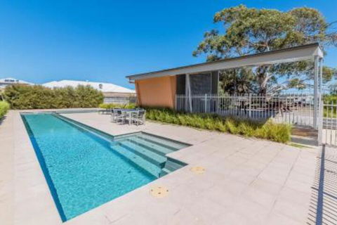 29 Birch Crescent Cowes - Sunshine Coast Guide 4