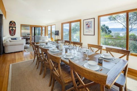 Rimrock - Sunshine Coast Guide 0