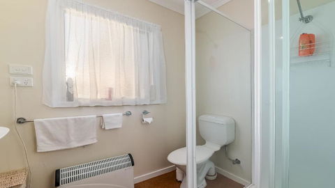 3 Genesta St. Cowes Federation Home - Sunshine Coast Guide 6