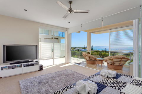 Dees Retreat Rainbow Beach - Sunshine Coast Guide 5