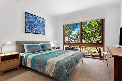 1 Gordon - Kenros Beach House - Sunshine Coast Guide 7