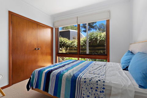1 Gordon - Kenros Beach House - Sunshine Coast Guide 3