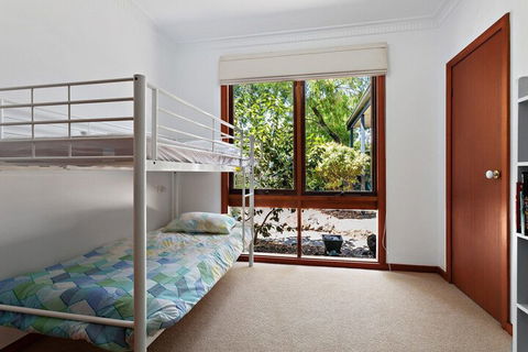 1 Gordon - Kenros Beach House - Sunshine Coast Guide 4