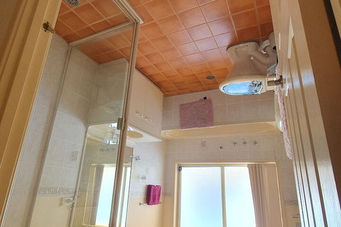 Anja's Place In The Hunter Valley - Sunshine Coast Guide 4