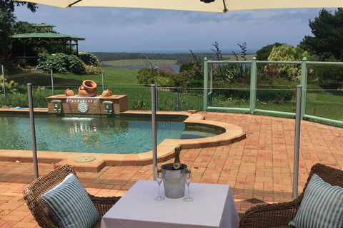 Tilba Lake House - Sunshine Coast Guide 2
