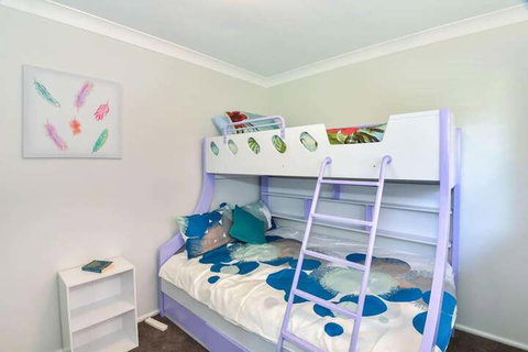 The Noraville House Large Family Home - Sunshine Coast Guide 1