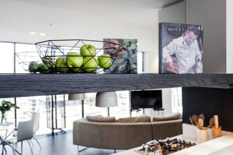Xanadu Apartments - Sunshine Coast Guide 3