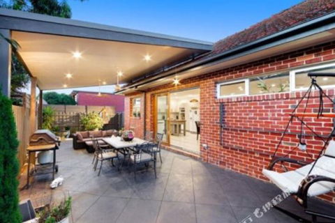 Heidelberg Haven - Sunshine Coast Guide 7