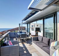 The Deckhouse 22 / 26 One Mile Close - Sunshine Coast Guide
