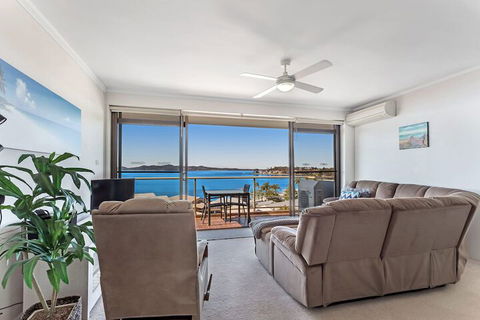 Triview Unit 11 / 1 3 Mitchell Street - Sunshine Coast Guide 6