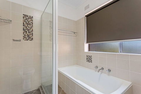 Adriana 10 / 83 Ronald Avenue - Sunshine Coast Guide 1