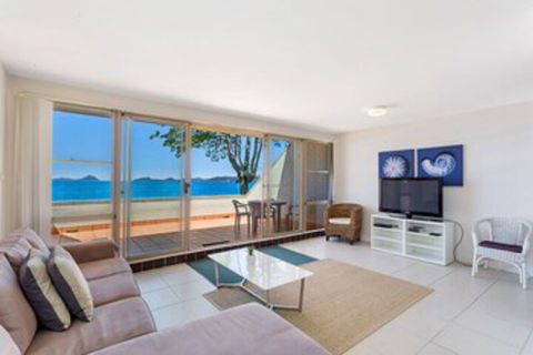 Casuarinas Unit 1 / 33 Soldiers Point Road - Sunshine Coast Guide 0