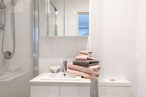 Charming And Dream Home In Sydney - Sunshine Coast Guide 7