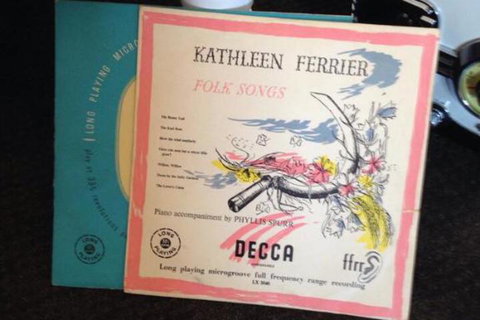 Two Up On York - Sunshine Coast Guide 4