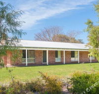 Dunsborough Holiday Homes Lens Lair Quindalup - Sunshine Coast Guide