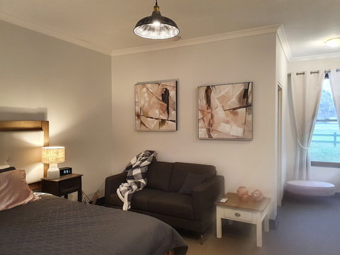 The Lancefield Lodge - Sunshine Coast Guide 5