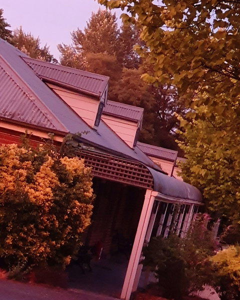 The Lancefield Lodge - Sunshine Coast Guide 3