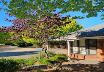 The Lancefield Lodge - Sunshine Coast Guide 1