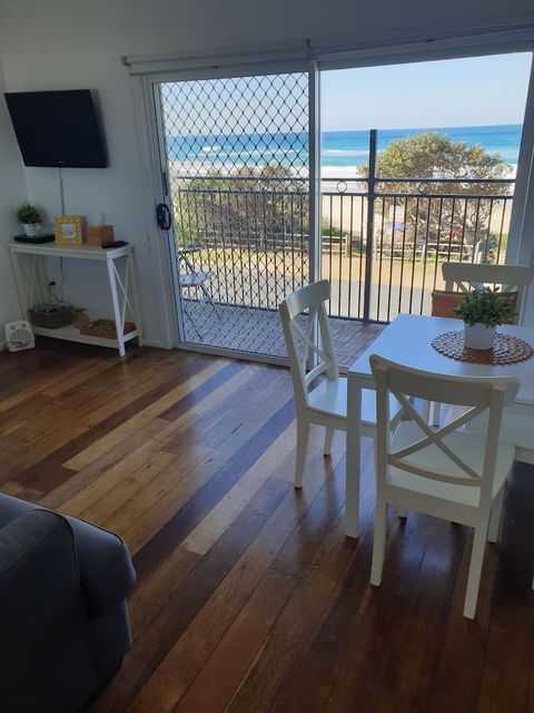 Saltwater Apartments - Sunshine Coast Guide 3