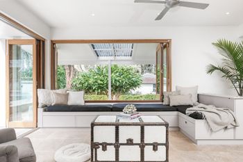 Augustine - Sunshine Coast Guide 5