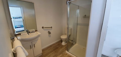 Beach Holiday Apartments Motel - Sunshine Coast Guide 0